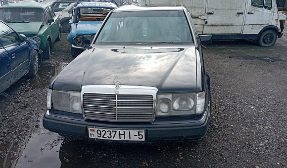 Mercedes-Benz  200, 1991