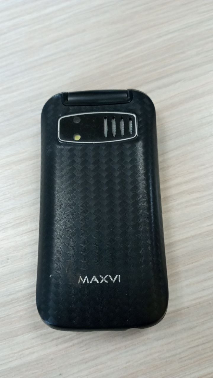 Мобильный телефон Maxvi E2