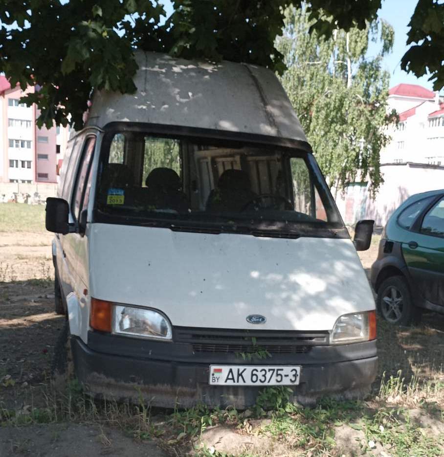 Купить Ford Transit в г. Речица: 1990 года, цена 2300 рублей