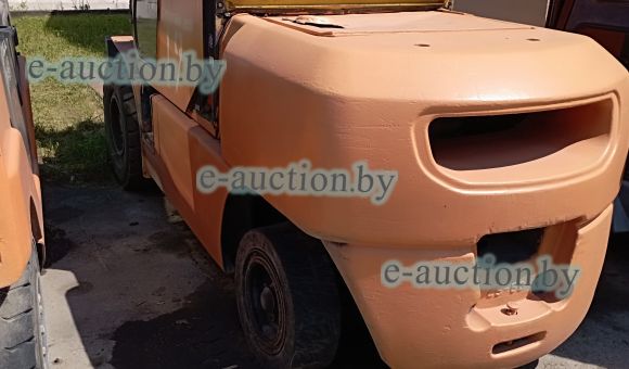 Погрузчик вилочный KOMATSU FD-50 АТ-7