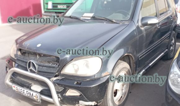 1/2 доля в праве собственности на автомобиль Mercedes-Benz ML 270 CDI, 2003