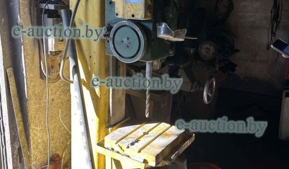 Вертикально-сверлильный станок 2Н118