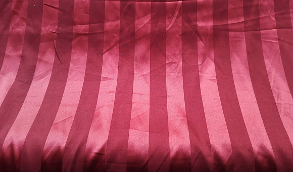 Ткань костюмно-плательная, бордовая 50,20 м.п.