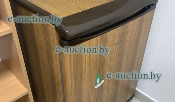 Холодильник indesit