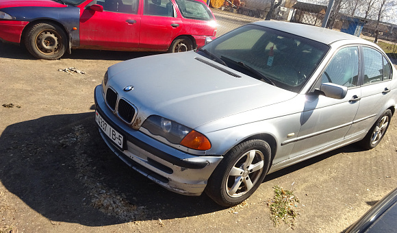 BMW 318, 2000