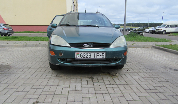 Ford Focus, 2000