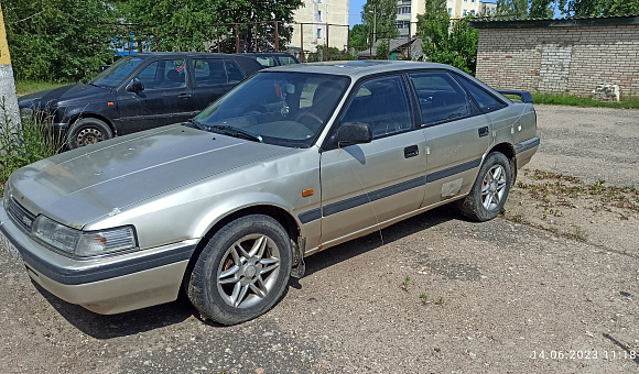 Mazda 626, 1989