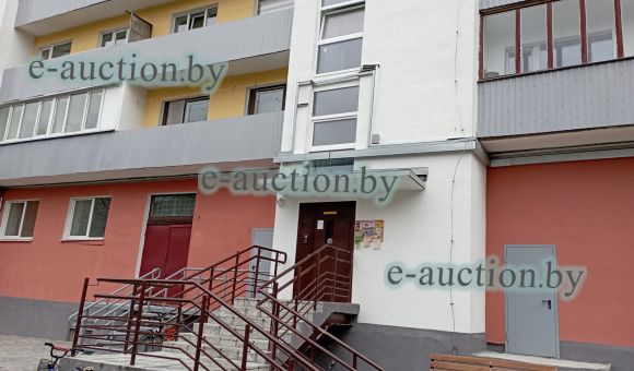 1/4 доля в праве собственности на двухкомнатную квартиру в г. Бресте, площадью  49.3 м²