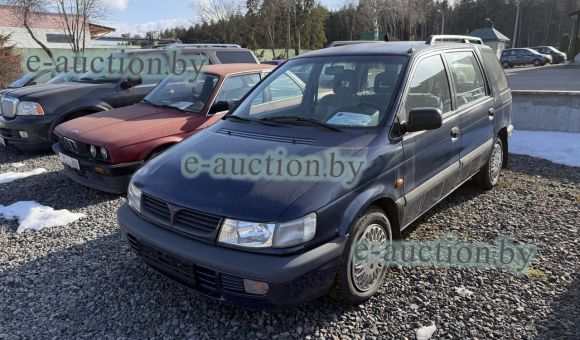 Mitsubishi Space Wagon, 1996