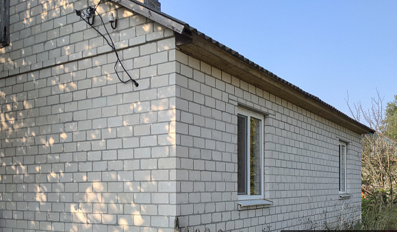 Одноквартирный жилой дом в д. Залужье (Дрогичинский район), площадью 74.1м²