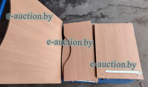 Стол компьютерный