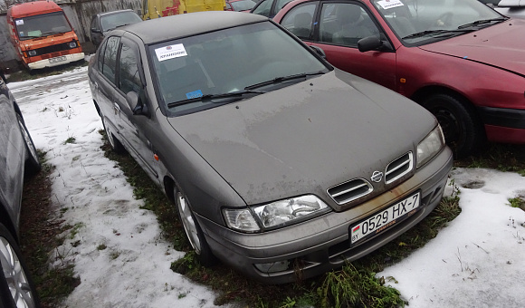 Nissan Primera, 1998