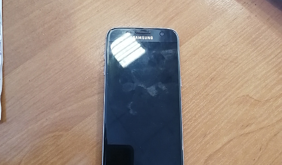 Смартфон SAMSUNG S7, б/у