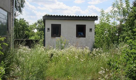 Здание туалета в г. Кобрине, площадью 6.5м²