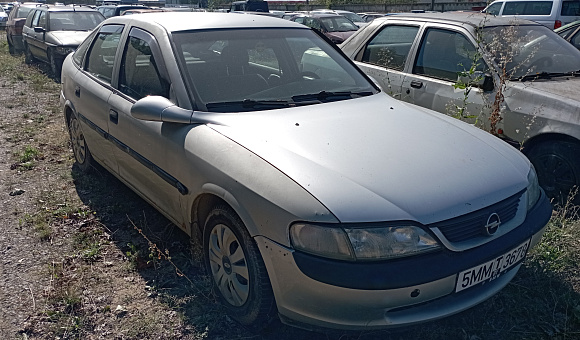 Opel Vectra, 1997