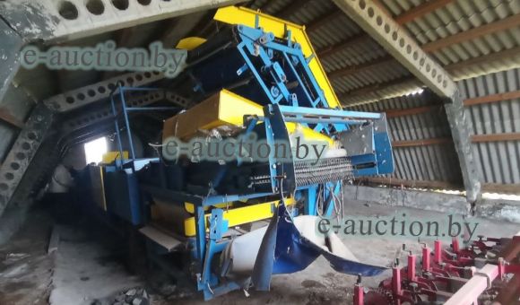 Машина для уборки и погрузки лука SAMSO 122-ES