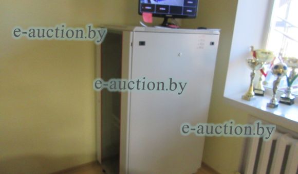 Локальная вычислительная сеть с сервером