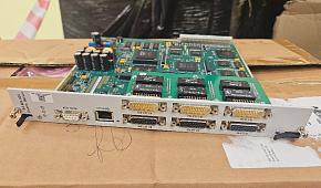 Коммуникационный серверный модуль с 24-мя интерфейсами Е1, расположенными на передней панели и неблокируемой коммутационной матрицей