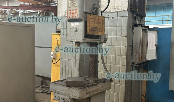 Станок резьбонарезной 5А05