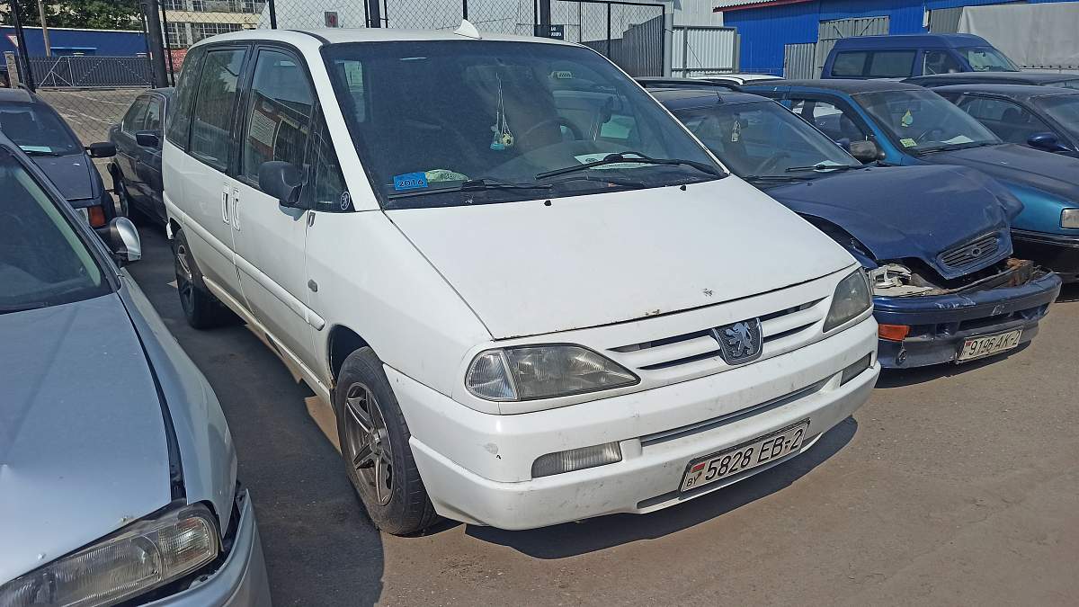 Купить автомобиль Peugeot 806, 2001 г. в г. Витебск - цена 6700 рублей,  фото, характеристики.