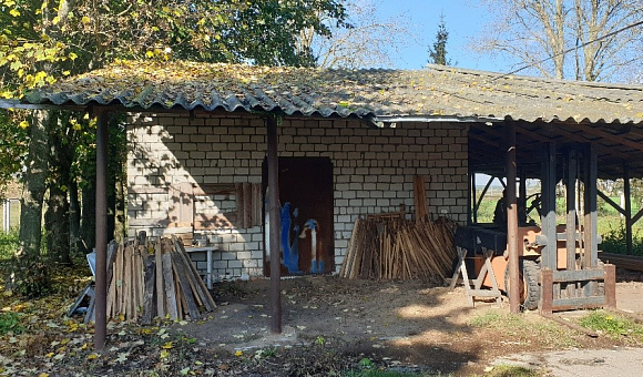 Здание склада насосной станции вблизи аг. Драчково (Смолевичский район), площадью 87.4 м²