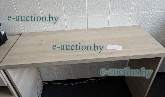Стол офисный
