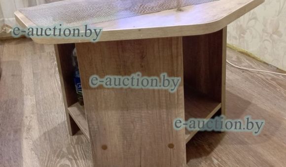 Стол журнальный