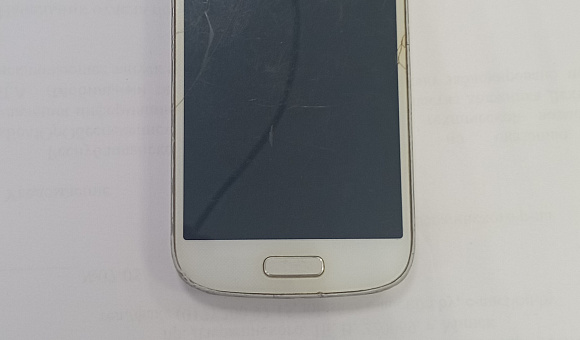 Мобильный телефон Samsung 