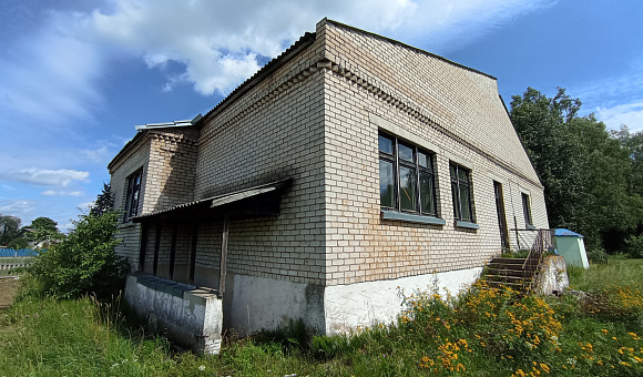 Административное здание в д. Стальбовщина (Узденский район), площадью 219.6 м²