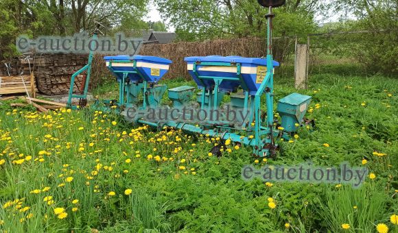 Сеялка кукурузная СКН-6ГМ-01