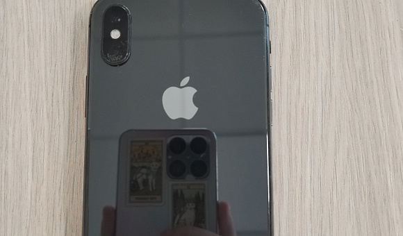 Смартфон iPhone X