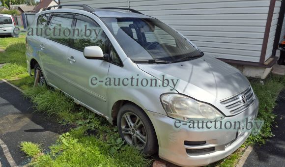 Toyota Avensis Verso, 2003