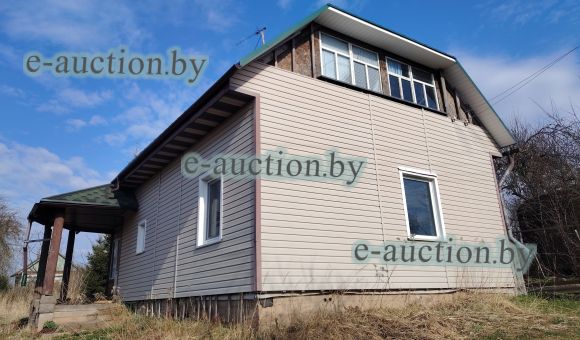 1/2 доля в праве собственности на садовый домик в г. Витебске, площадью 57.9 м²