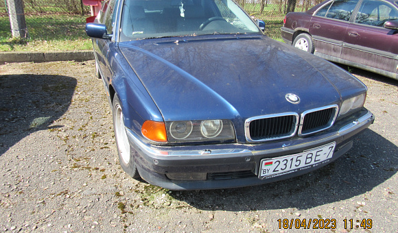 BMW 740, 2000