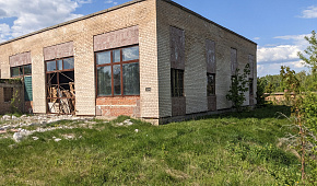 Здание кухни-столовой вблизи д. Бронная Гора (Березовский район), площадью 1426.8м²