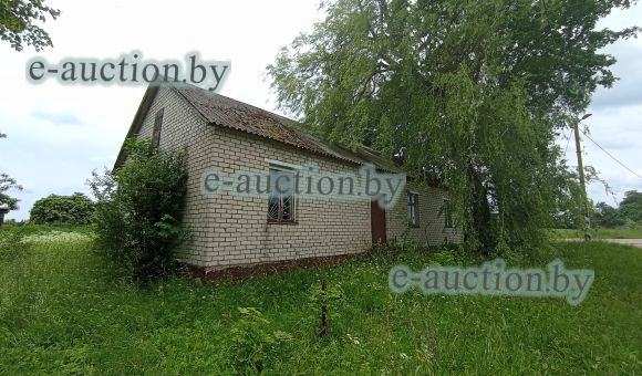 Здание магазина в д. Новодворки (Клецкий район), площадью  98.3 м²