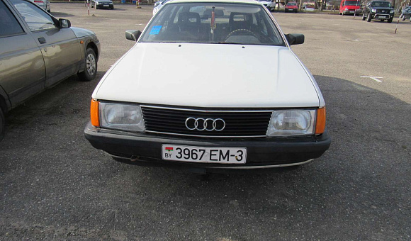 Audi 100, 1986