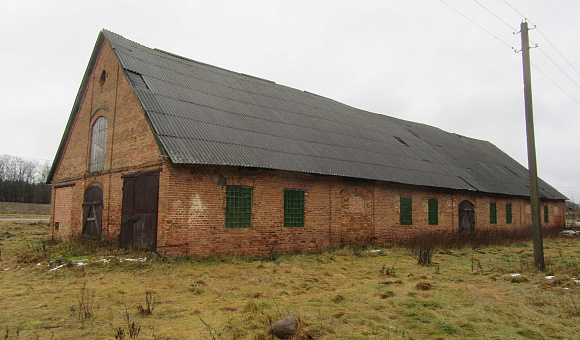 Телятник в д. Ольшево (Мядельский район), площадью 613.8 м²