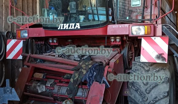 Комбайн зерноуборочный ЛИДА 1300, 2001