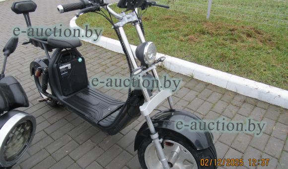 Электроскутер YAXAA