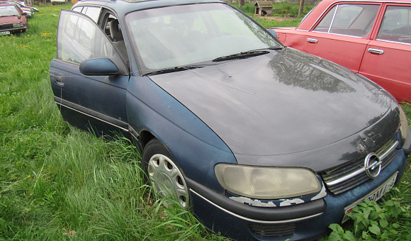 Opel Omega, 1995