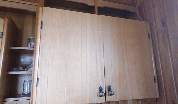 Шкафчик навесной кухонный с распашными дверцами для сушки посуды