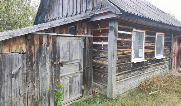 1/3 доля в праве собственности на жилой дом в д. Макаричи (Петриковский район), площадью 36.1м²