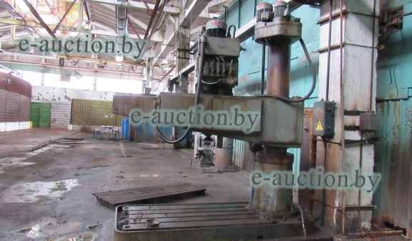 Станок радиально-сверлильный 2М55