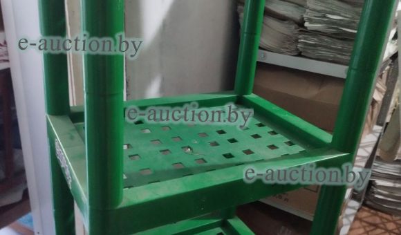 Стеллаж пластмассовый зеленого цвета