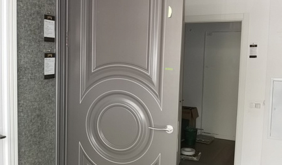 Дверь деревянная модель Ренессанс 5 ДГ с коробкой №78