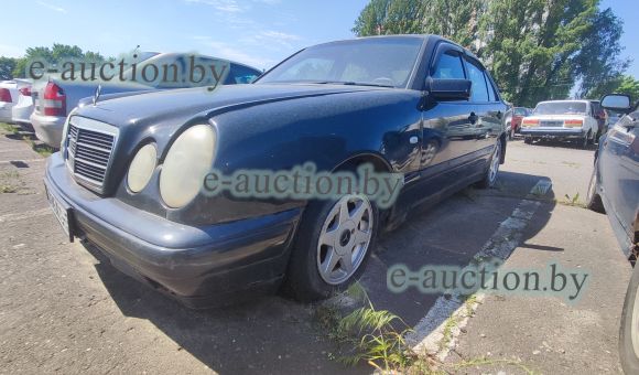 Mercedes-Benz E220 D, 1996