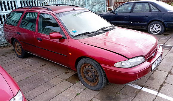 Ford Mondeo, 1996