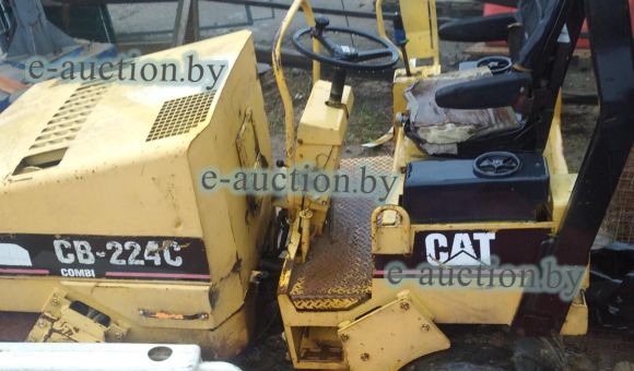 Каток CATERPILLAR CB224C, 1998