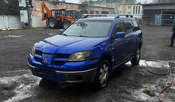 Mitsubishi Outlander, 2004